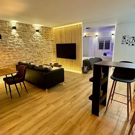 18 Refugio Romantico Con Jacuzzi דירה גראן אלקנט