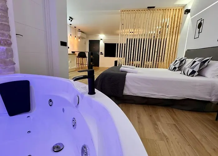 18 Refugio Romántico Con Jacuzzi * Gran Alacant